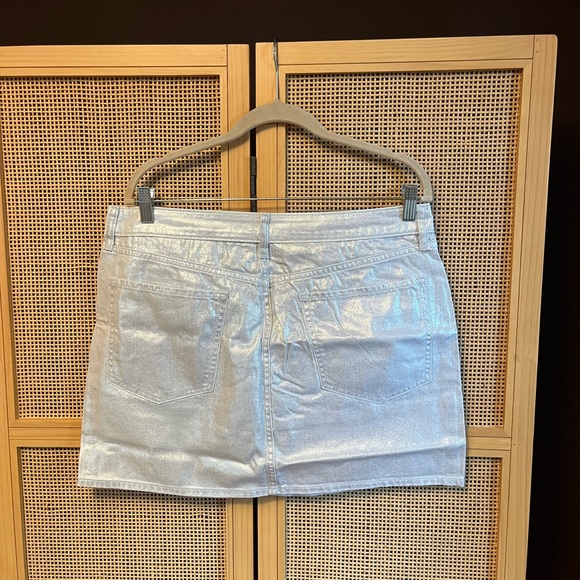 NWT Old Navy Women’s 12 Mid-Rise OG Shine Mini Skirt - Picture 5 of 5